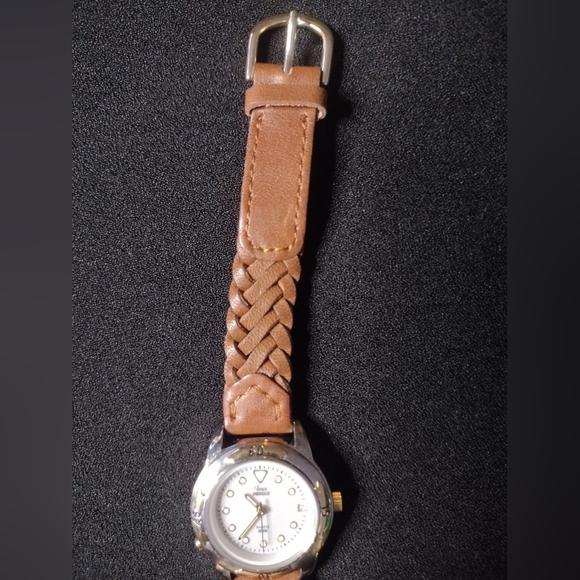 Timex Indiglo Analog Date Indicator Watch - Picture 6 of 12